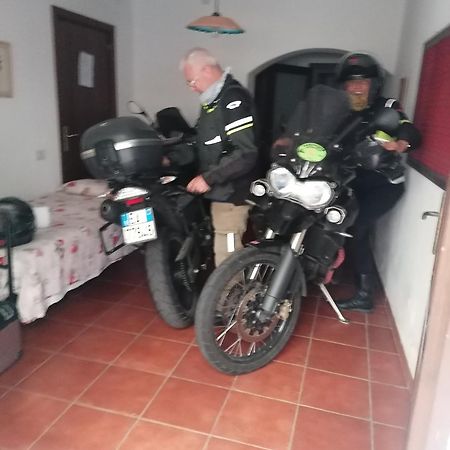 Villanova Monteleone Affitta Camere Casa Delle Rose מראה חיצוני תמונה
