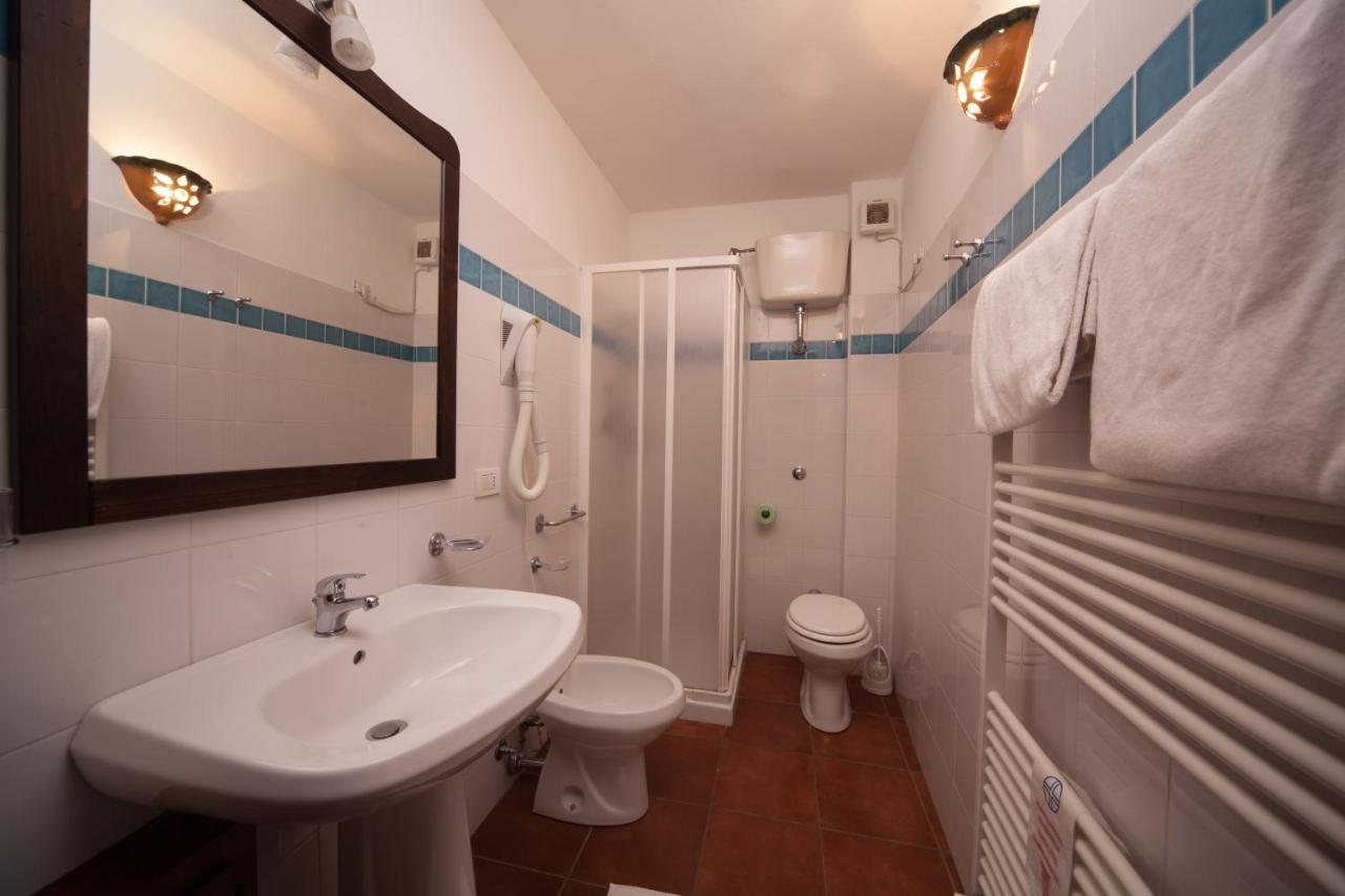 Villanova Monteleone Affitta Camere Casa Delle Rose מראה חיצוני תמונה
